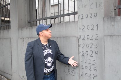 Dibujos indicarían los años de supuestas conflictos o catástrofes.