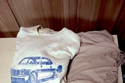 Entre las evidencias halladas estaban prendas de vestir.