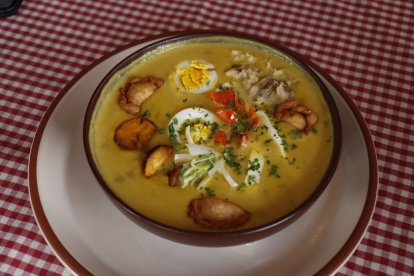 La fanesca es una sopa tradicional ecuatoriana por Semana Santa.