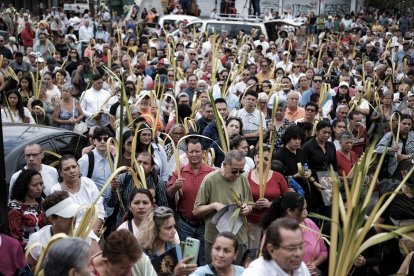 La falta de educación en la fe desde el hogar y las distracciones tecnológicas han erosionado la herencia espiritual