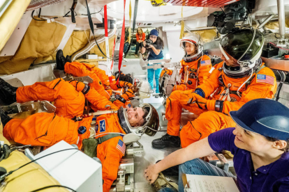 Por primera vez en más de 50 años la humanidad regresa a la Luna, viajando más lejos de lo que jamás alguien haya logrado