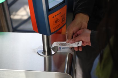 Los pasajeros reconocen que este nuevo método reduce el tiempo de espera.