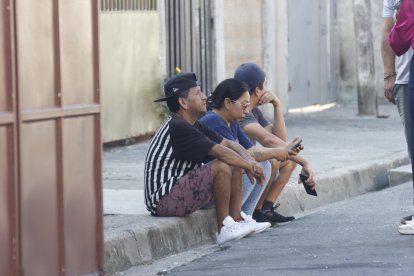 Familiares de los fallecidos estaban consternados. Aseguraron que no eran delincuentes.