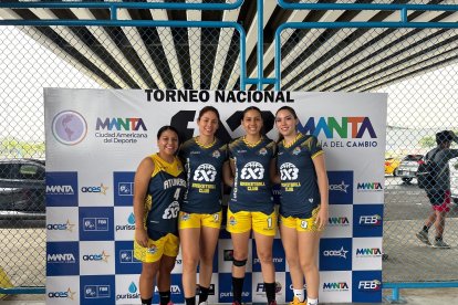 Parte de las jugadoras dek club Atuneros del Pacífico, que será uno de los nuevos elencos que intervenga en la Liga Básquet Pro Femenina.