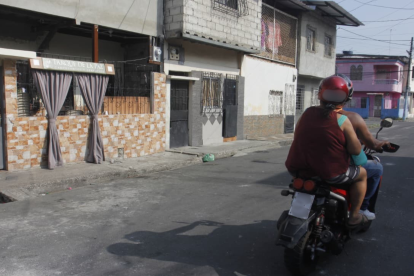 Velorio en el Cristo del Consuelo se realiza bajo estrictas medidas de seguridad tras nuevo ataque armado que alarmó a los asistentes.