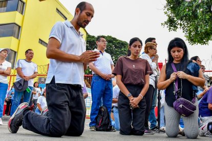 Distintas parroquias eclesiásticas se unieron para coordinar el trayecto religioso en el sector norte de la ciudad.