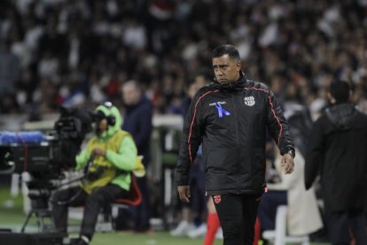 César Farías, técnico ganador.