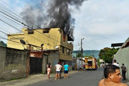 La emergencia en Mapasingue no dejó personas heridas ni víctimas mortales, según los reportes preliminares oficiales.