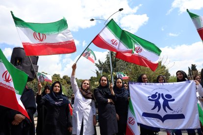 La tensión en las calles de Irán se mantienen por los bombardeos de Israel.