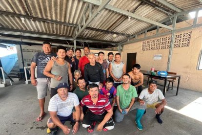 Los pescadores estuvieron en El Salvador luego de ser entregados supuestamente por tropas extranjeras