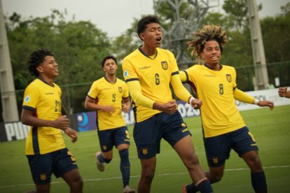 La selección de Ecuador venció 2-1 a Uruguay en el Sudamericano Sub-17.