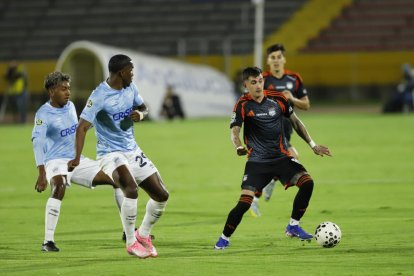 Emelec y Católica empataron 1-1 por la fecha 1.