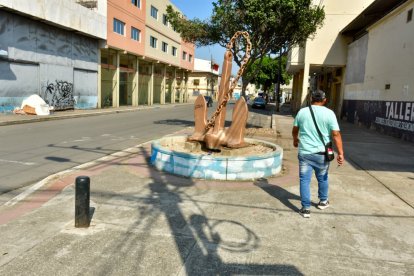 Moradores del sector reportaron múltiples disparos durante el hecho violento.