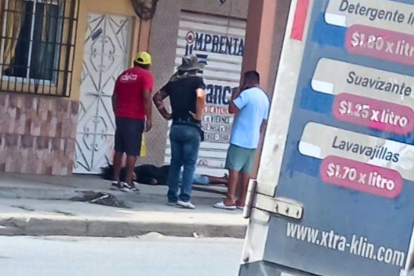 En el centro de Playas hubo un ataque armado.