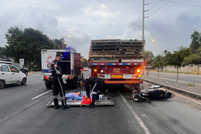Accidente mortal en vía a la costa: personal de la CTE llegó al sitio.