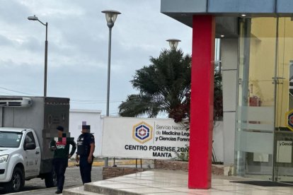 Los hermanos fueron reconocidos por sus familiares en el Centro Forense de Manta
AG-EXTERNOS