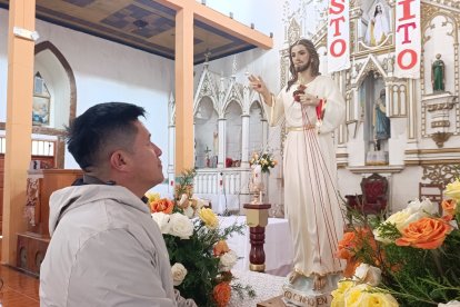 La efigie que tienen en Santiago es originaria de España.