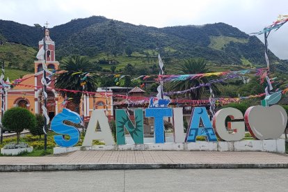 Después de Semana Santa, la parroquia Santiago se convierte en centro de fe y de romeriantes por Cristo misericordioso.