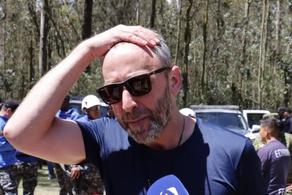 David, hermano del desaparecido, se encontraba consternado por la situación.