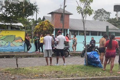 El incidente dejó cerca de 12 estudiantes afectados.