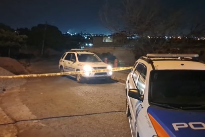 La Policía arribó al sitio y levantó algunas evidencias.