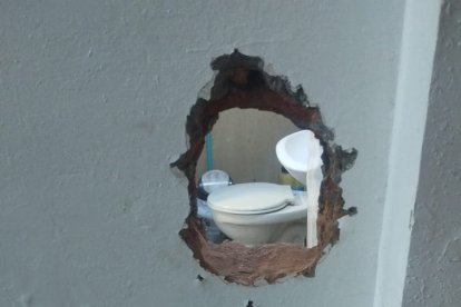 El agujero tenía como fin conducir a los ladrones hasta la joyería.