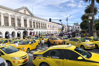 Los taxistas piden mejores condiciones de seguridad para el gremio.