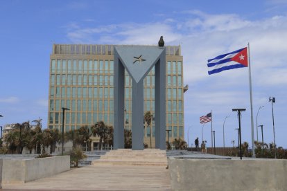 La isla solo produce el 40% del combustible que requiere para su funcionamiento diario