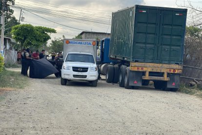 Emilio Loor fue asesinado cuando estaba al interior de un tráiler, en el barrio Villamarina