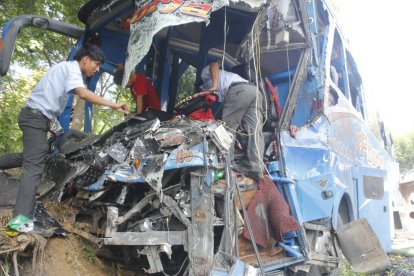 Así quedó la cabina del bus interprovincial involucrado en el siniestro vial que paralizó el tránsito por horas.