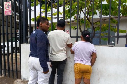 Allegados de los asesinados explicaron en qué estado hallaron a la infante.