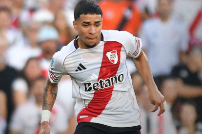 Kendry Páez, jugador de River Plate, en el partido contra Boca Juniors.