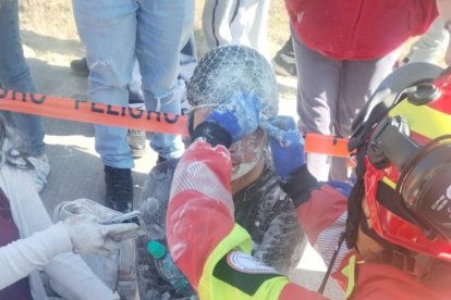 Los socorristas atendieron a 42 personas, dos de ellas perdieron la vida.