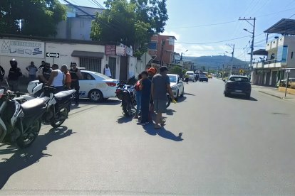 Policías y moradores permanecen en el sector San Rafael, donde se registró otro ataque armado en menos de una hora, aumentando la tensión en el sur de Esmeraldas.
