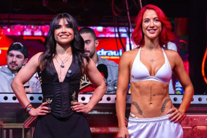 Alana Flores y Flor Vigna cara a cara antes del esperado combate en Supernova Génesis 2026, una de las peleas más mediáticas de la noche.