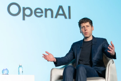 Sam Altman impulsa una estrategia global que busca posicionar a OpenAI como líder independiente en inteligencia artificial