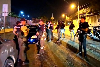 El despliegue policial por el toque de queda se mantendrá hasta el 18 de mayo