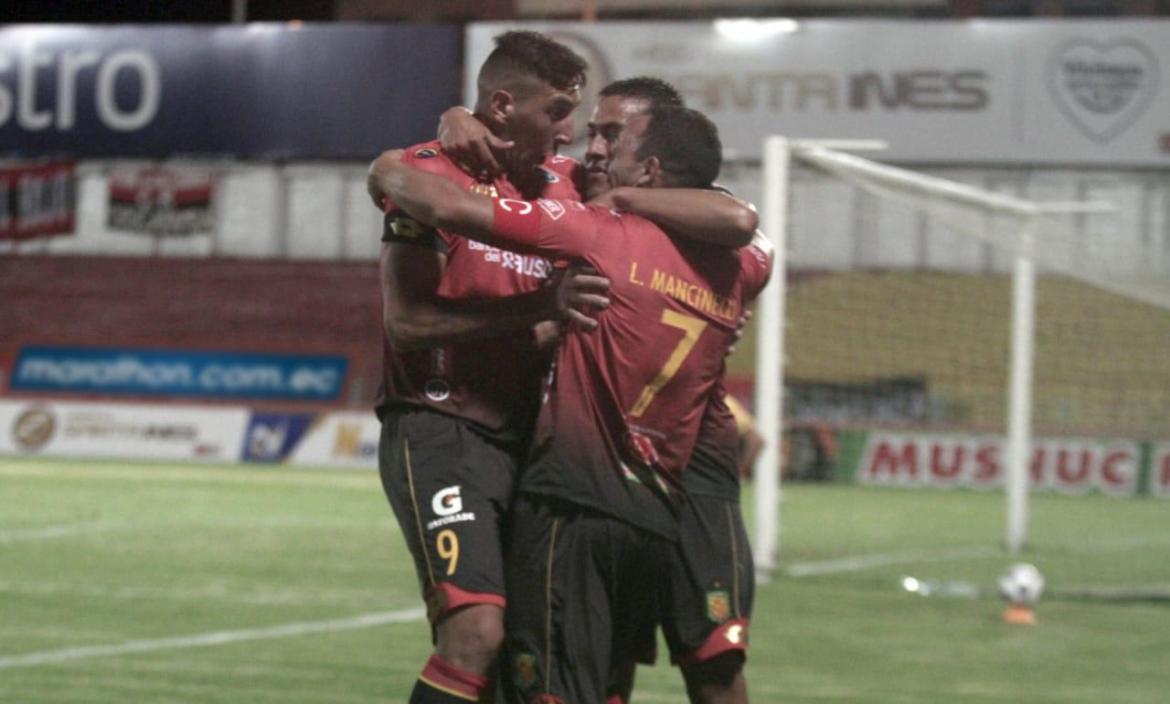 Deportivo Cuenca ganó 3-0 a Guayaquil City.