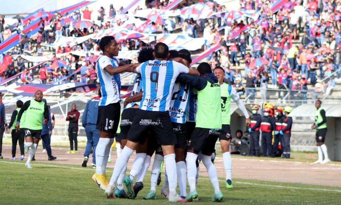 Deportivo-Quito-ascenso-hinchas