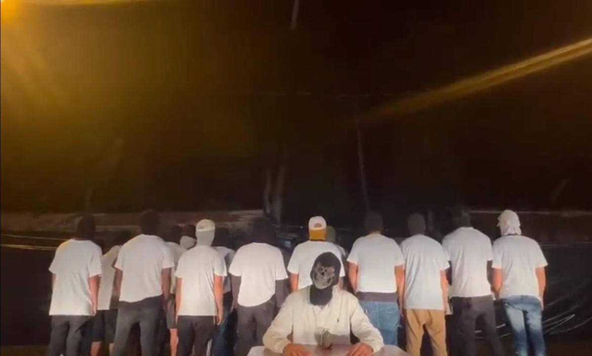 El grupo de delincuencia organizada Los Lobos publicó un vídeo la noche del 26 de julio de 2023.