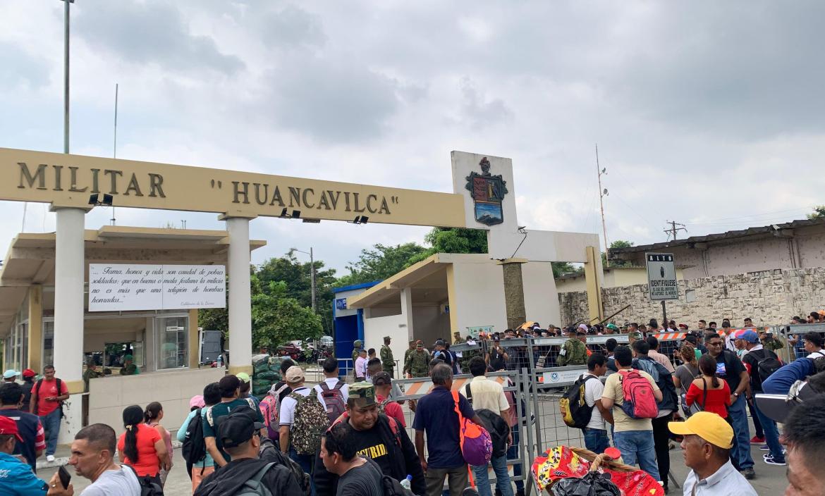 Desde las 06:00 de la mañana comenzó la jornada para reclutar voluntarios en el Fuerte Huancavilca.
