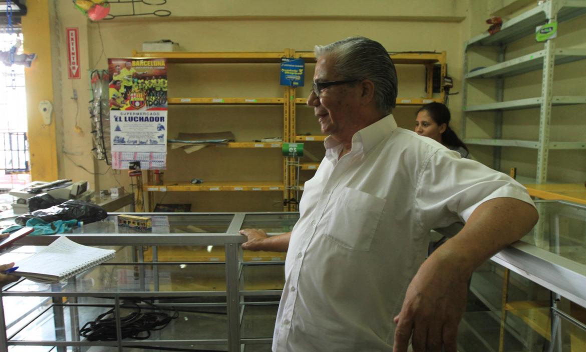 AYUDA A DON ROSENDO