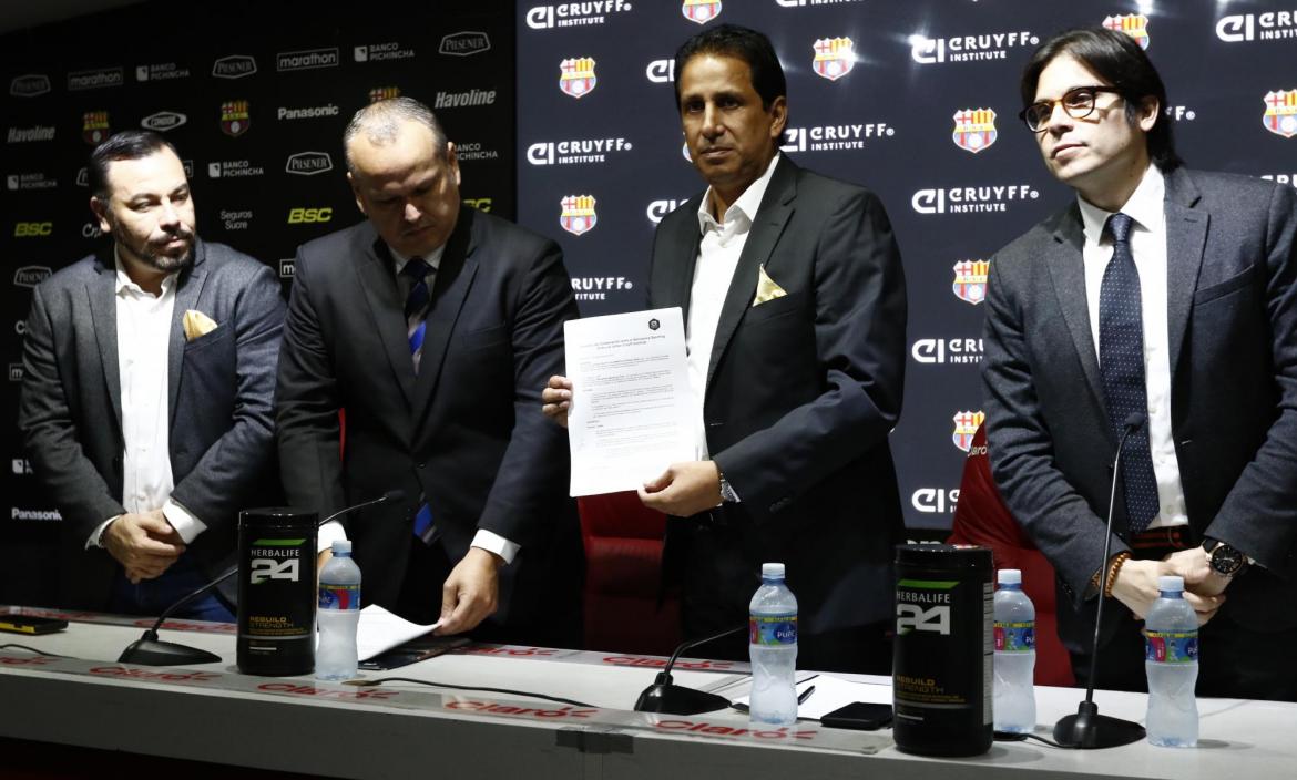 RUEDA DE PRENSA EN BARCELONA