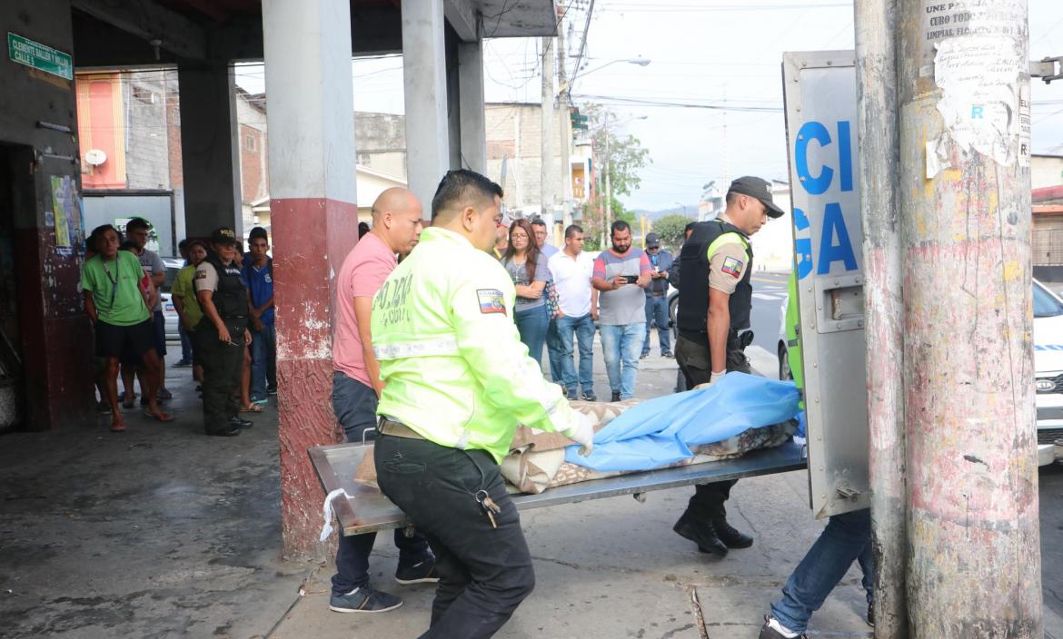 adulta mayor muerta
