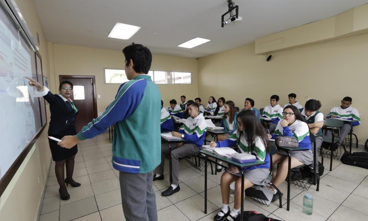 CLASES EN LAS INSTITUCIONES EDUCATIVAS ALTERADAS POR EL PARO NACIONAL EN CONTRA LAS MEDIDAS ECONÓMICAS DEL GOBIERNO