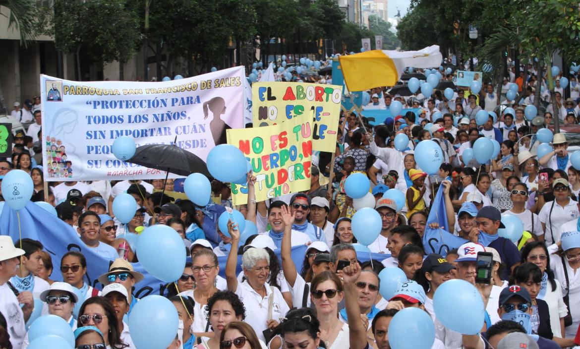 CAMINATA PARA CELEBRAR EL DÍA DEL NIÑO POR NACER, EN GUAYAQUIL