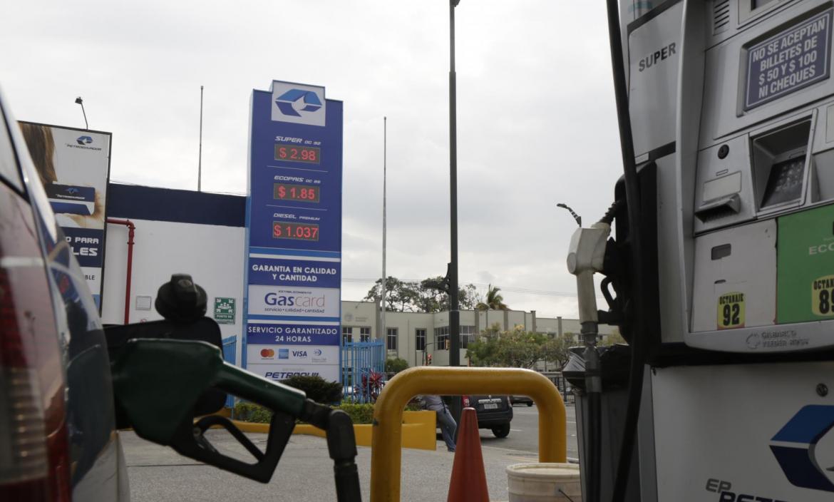 ALZA DE COMBUSTIBLE