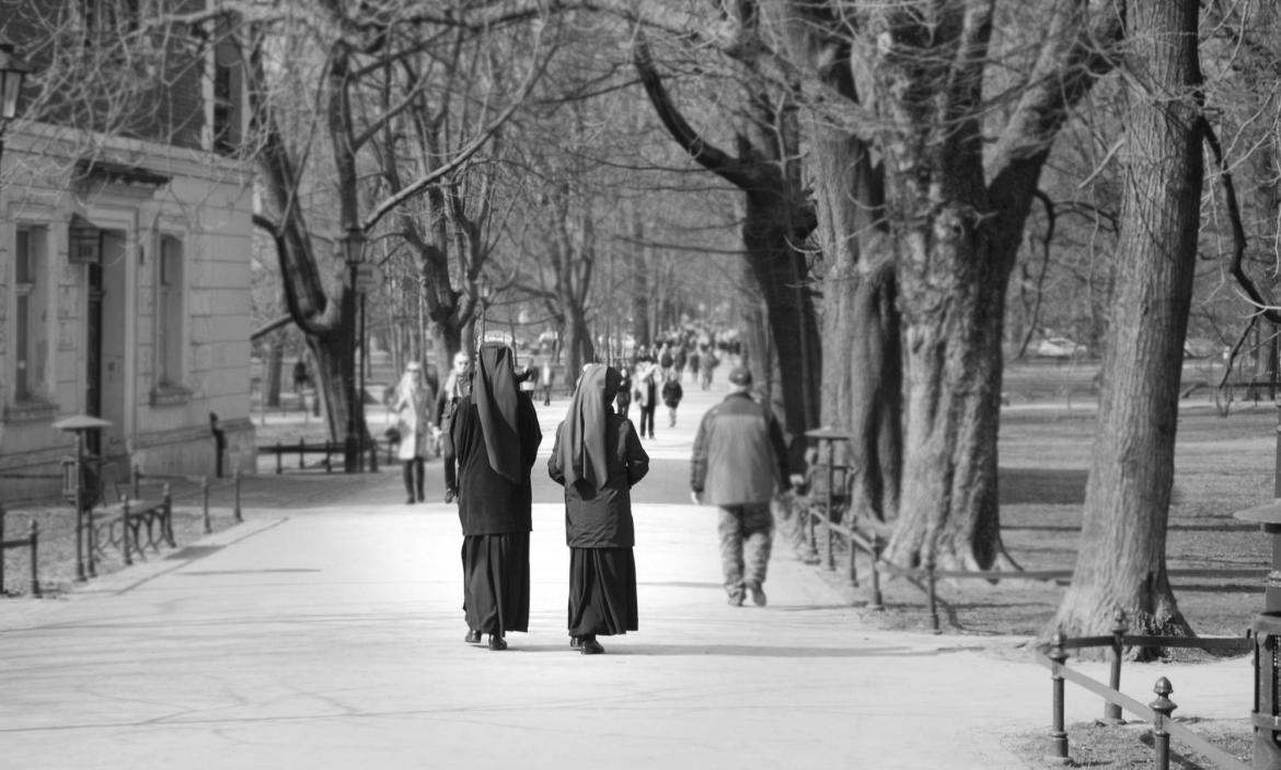 Imagen monjas