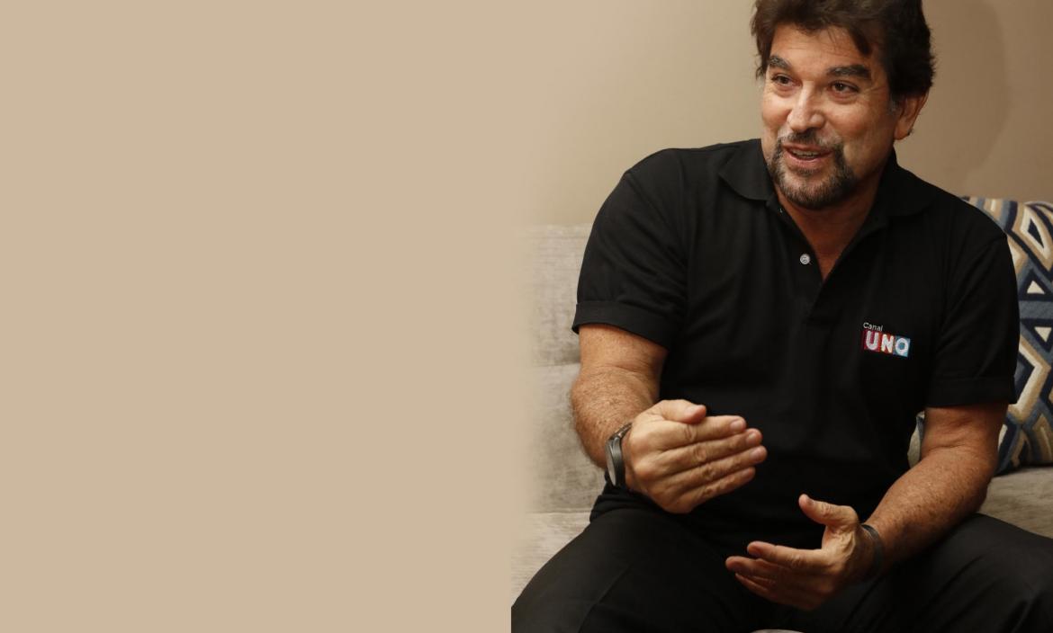 PERIODISTA CARLOS VERA