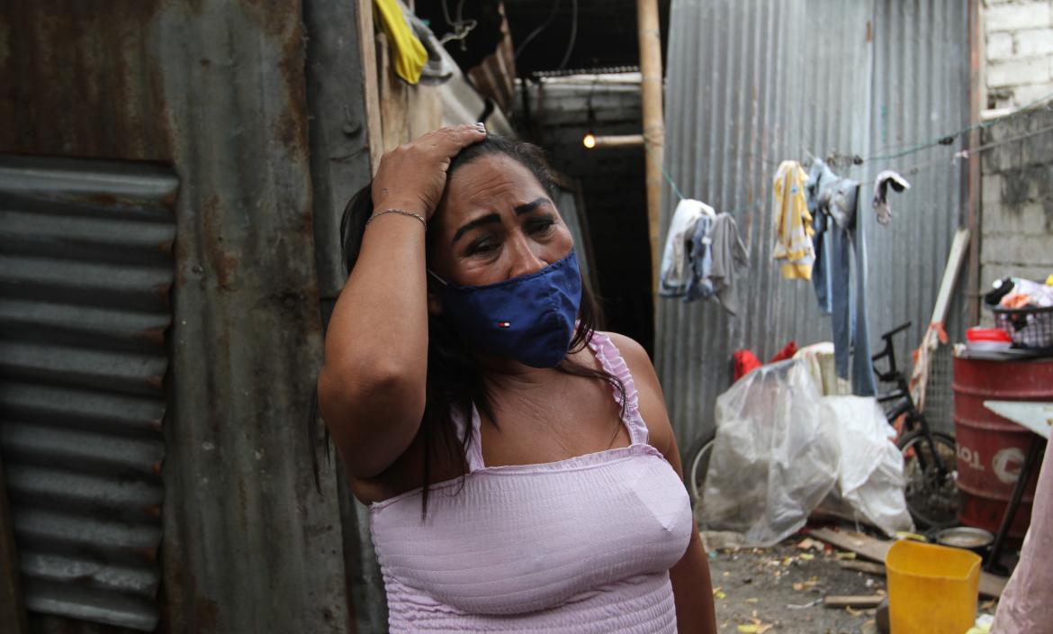 Jenny Proaño asegura que su conviviente estranguló a su cuñada María Mercedes Ortiz.